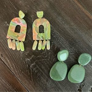 Handmade earrings light weight NEW green rainbow beautiful lot of 2 pairs